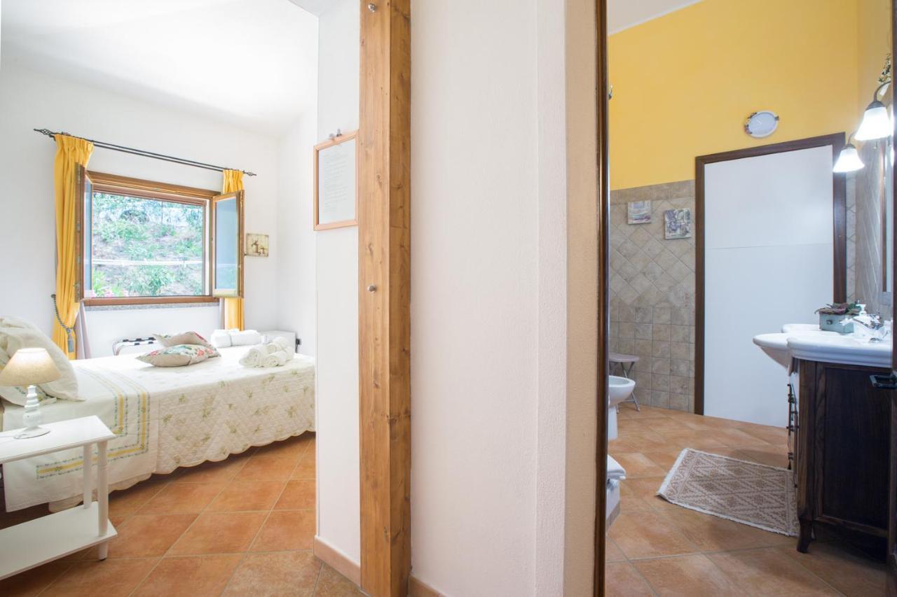 B&B La Vela Chia Zewnętrze zdjęcie
